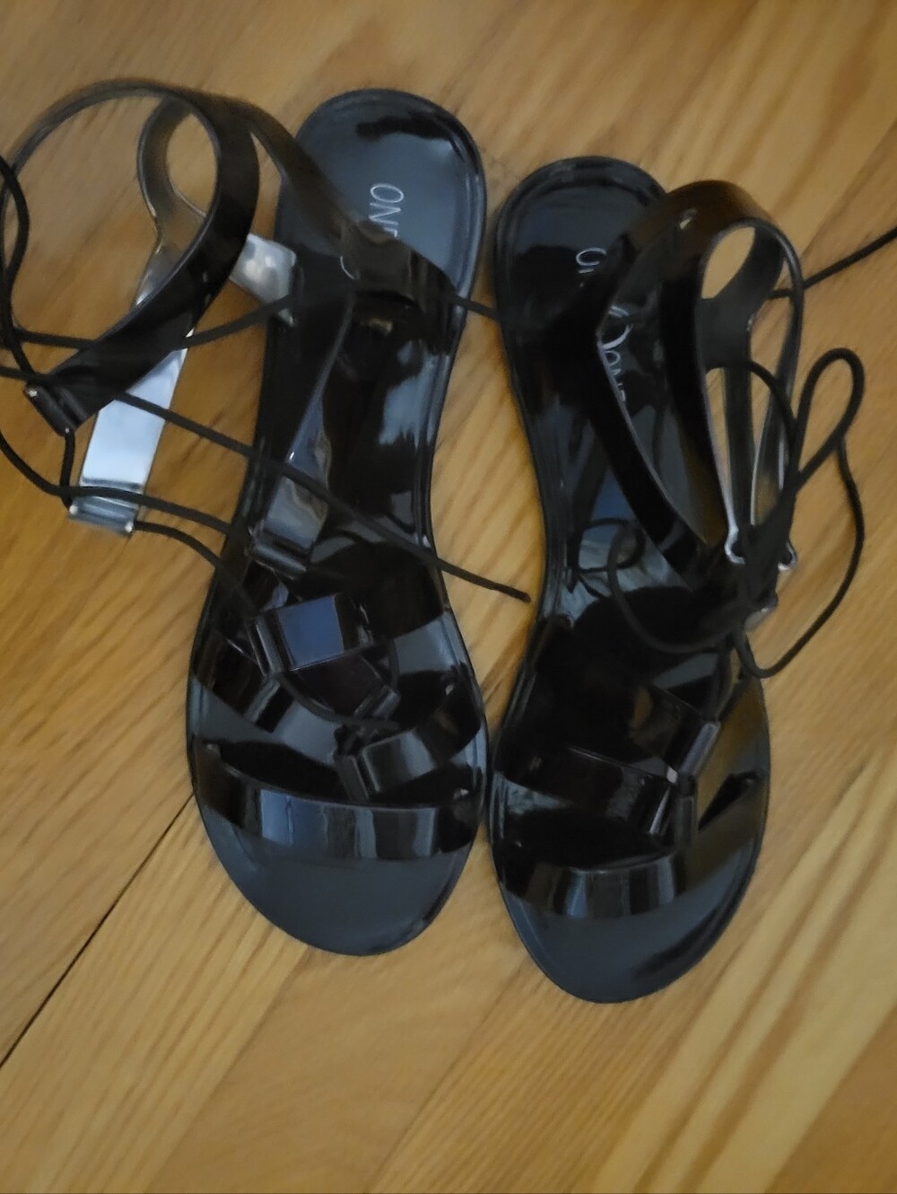 One O One Women's Black Patent Lace-Up Jelly Sandals